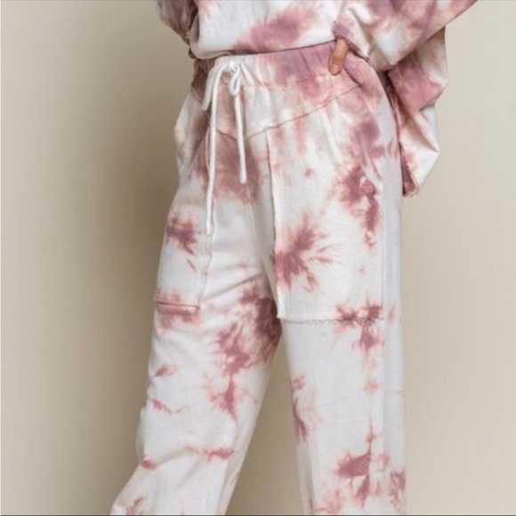 POL - Cozy Tie Dye Wild Berry Splash Joggers - Picture 3 of 8